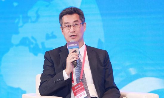 2025陆家嘴论坛“金融法治国际研讨会”举行 聚焦金融开放合作中的国际法治实践与展望