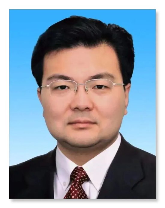 60岁老将重返中交，与跨界新帅共解千亿困局