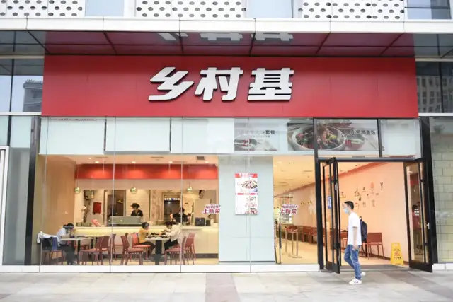 大批中餐馆老板，开始抢购炒菜机器人