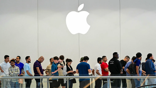 苹果暂未受特朗普关税冲击，但仍有可能提高iPhone售价