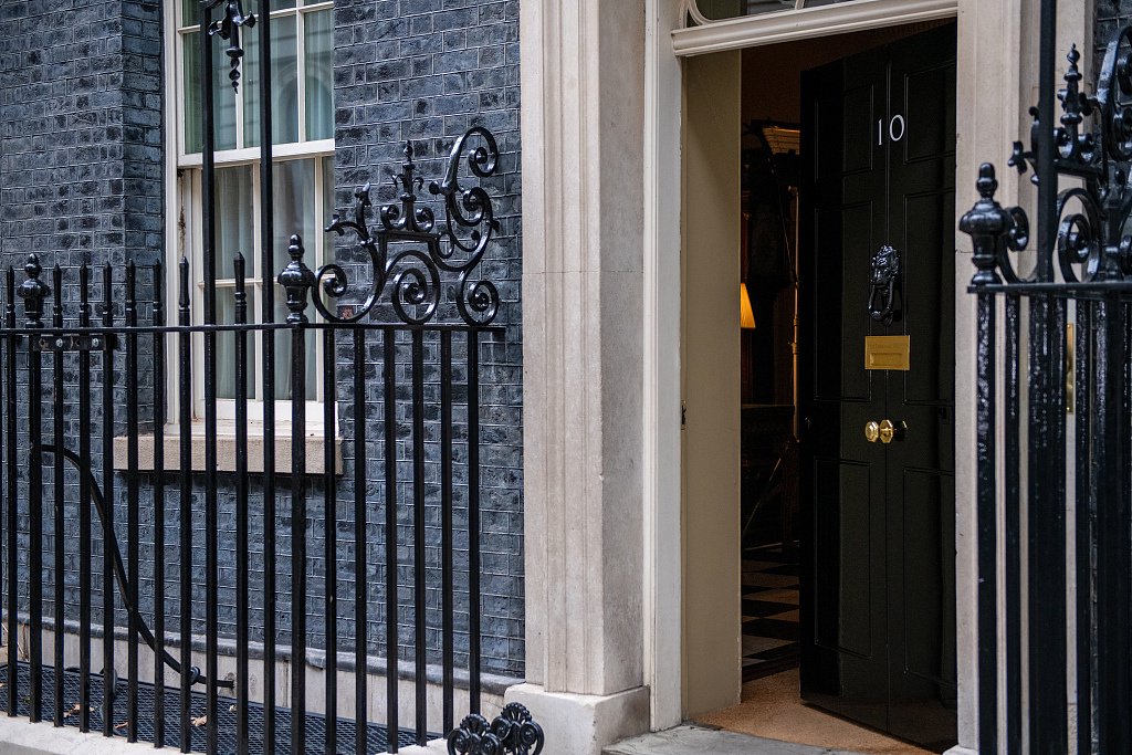 以色列总统与英国首相举行“激烈”会谈 双方分歧凸显
