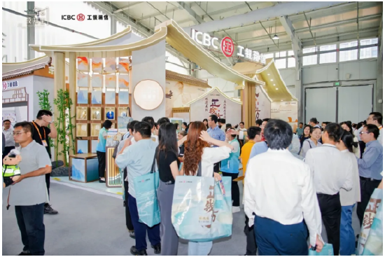 【现场直击】盘点工银瑞信“正‘钱’方”反洗钱卷宗迷宫展三大亮点！