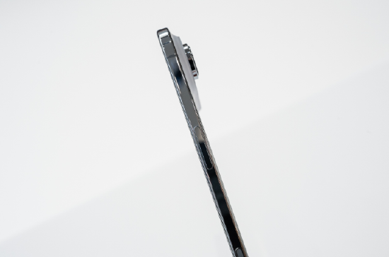 苹果公司开始引导消费者习惯2000美元的iPhone价位